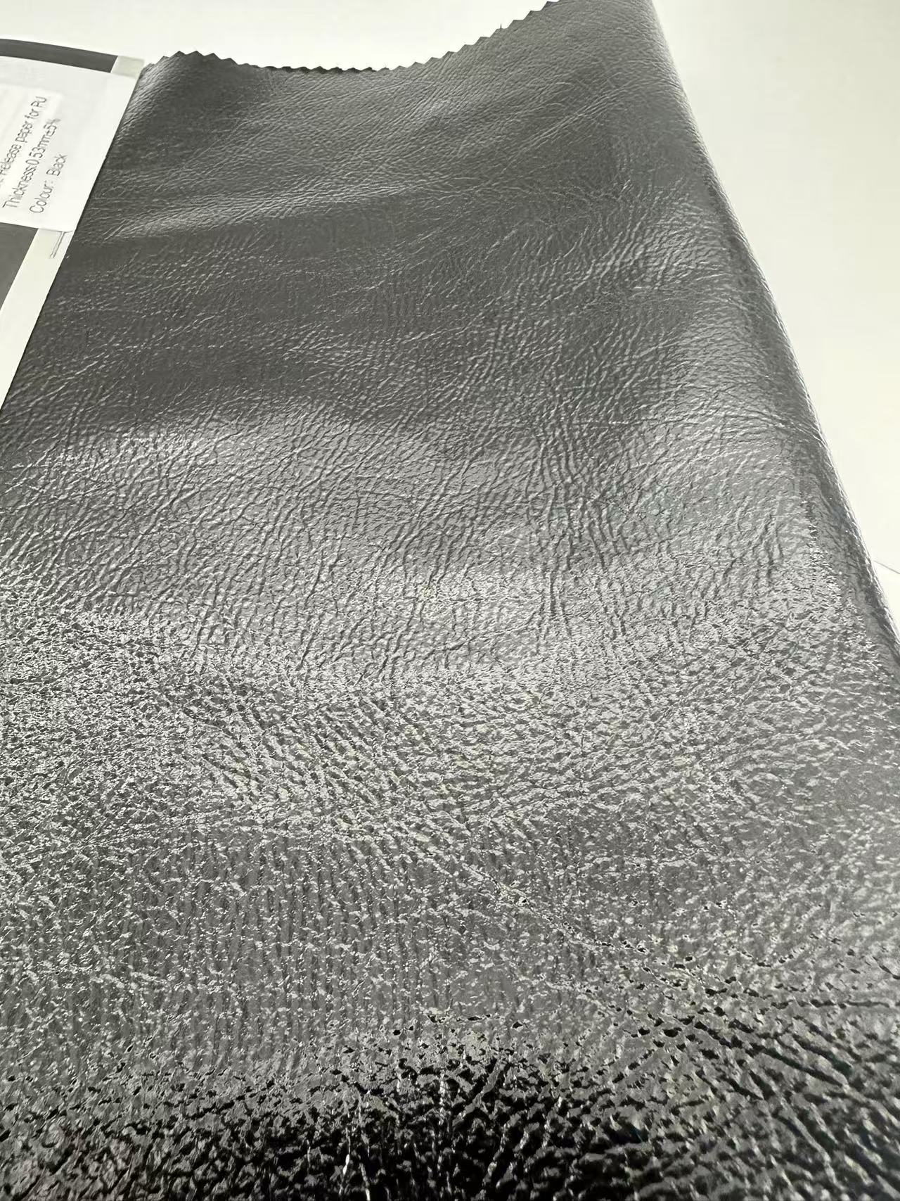 Fashionable synthetic leather can be used for making handbags